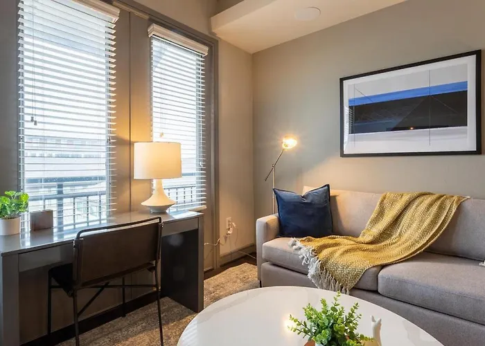 Landing Modern With Amazing Amenities Fort Worth